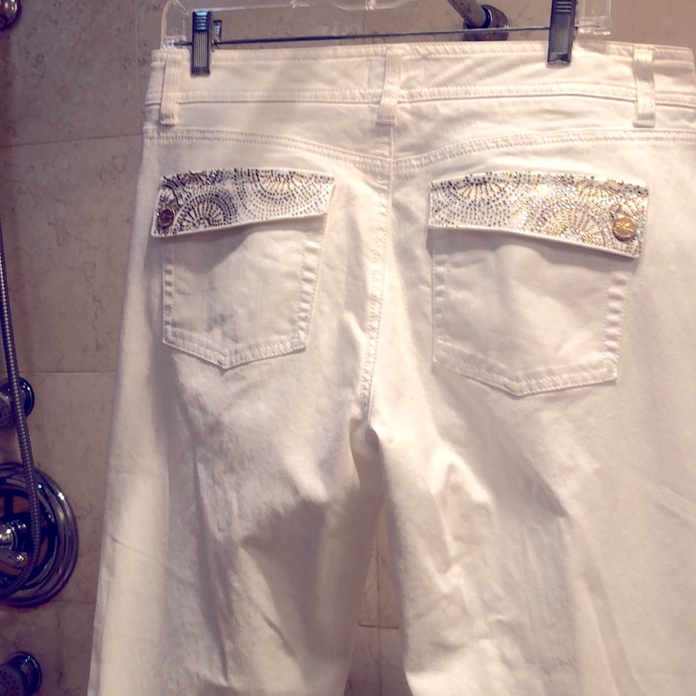 White House Black market cotton and spandex white pants